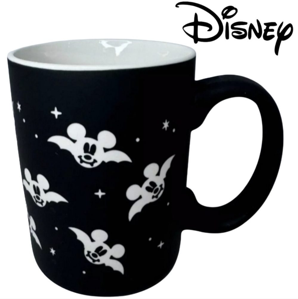 Disney Mickey Halloween Bat Mug Limited Edition